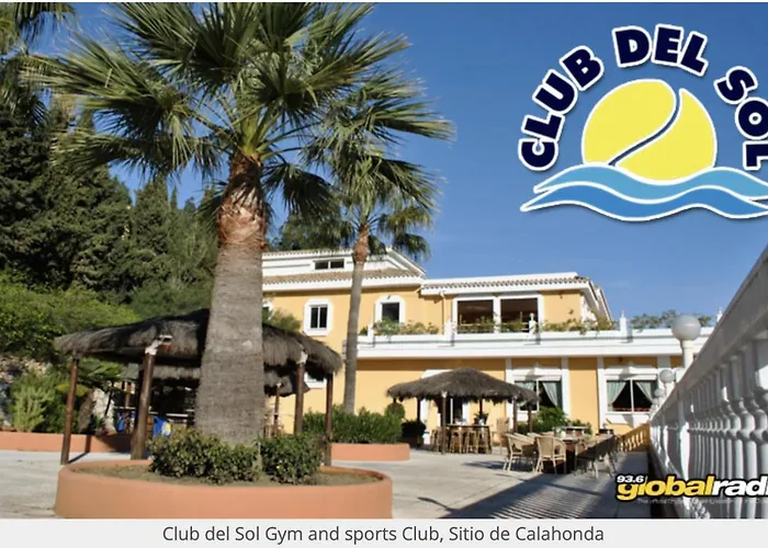 Beachfront Dona Lola Apartment