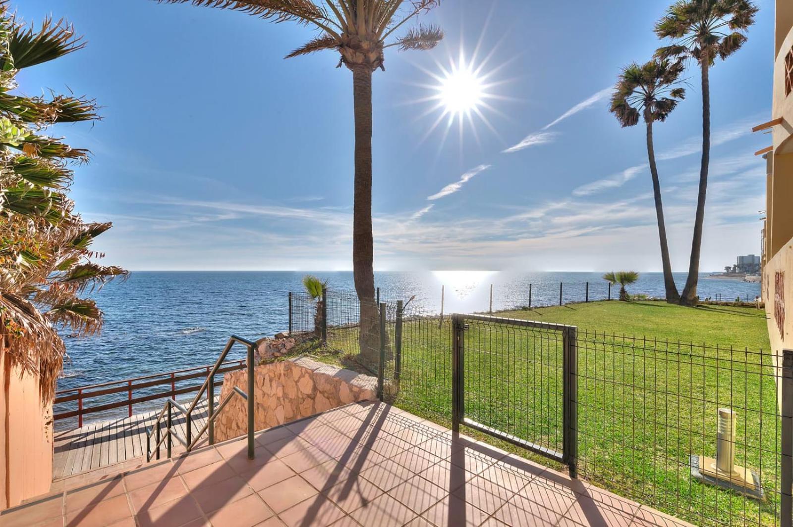 Beachfront Dona Lola Apartamento *