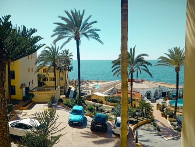 Beachfront Dona Lola