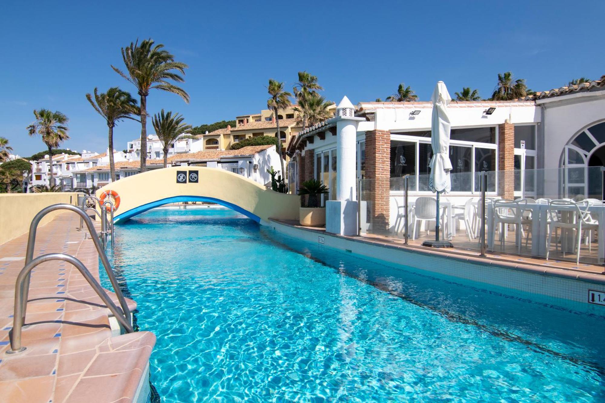Beachfront Dona Lola Apartamento